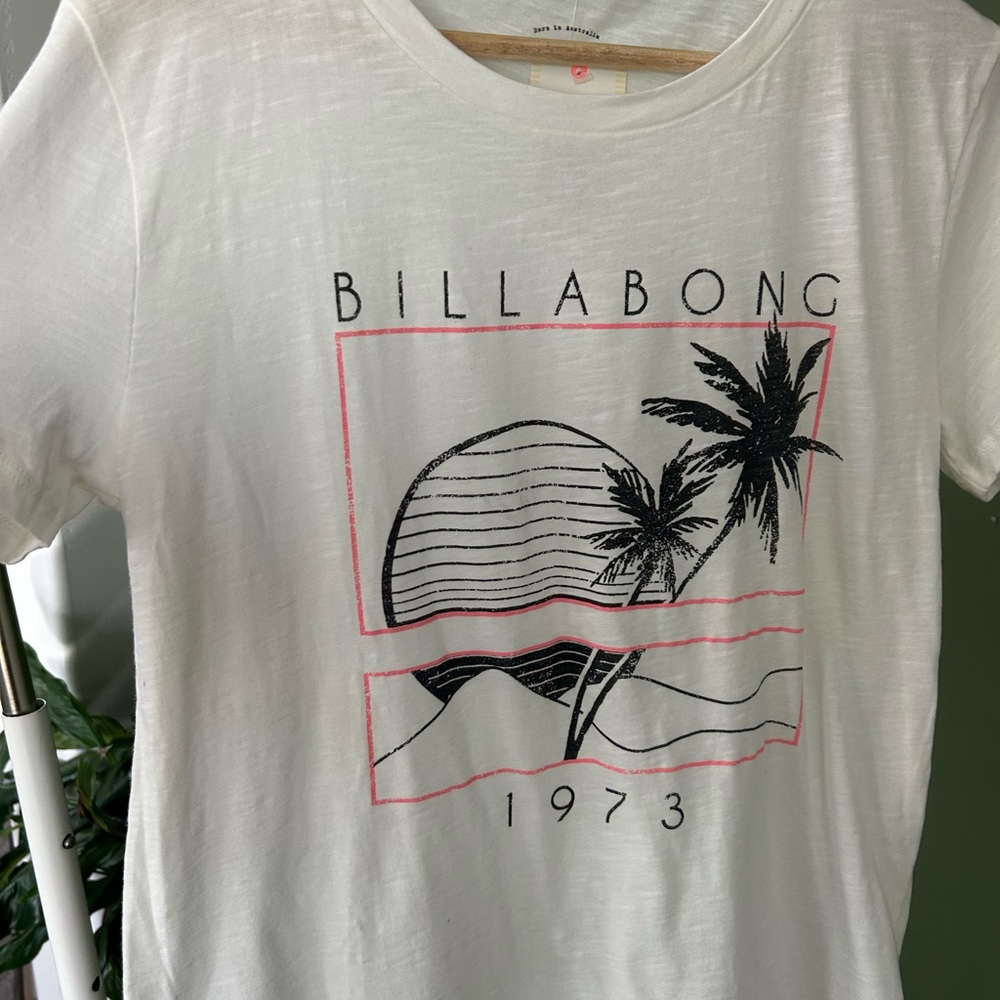 Billabong White Tee with Neon Pink and Black Beach Print